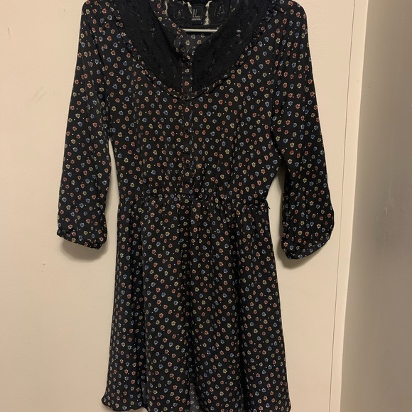 Forever 21 dress - Picture 4 of 9